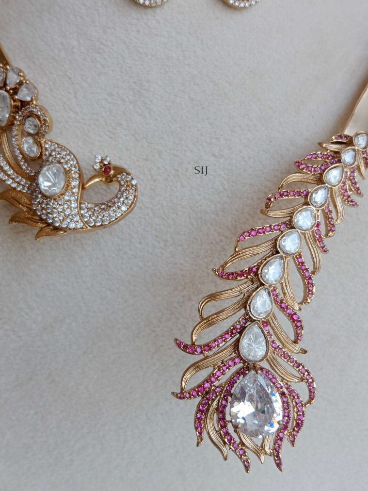 Peacock Motif Victorian Stones Front Open Necklace Set
