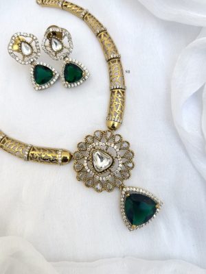 Gold Finish Green Stone Hanging Pendant Hasli Necklace