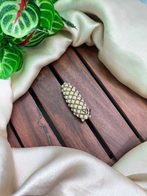Designer Kundan Stones Saree Pin