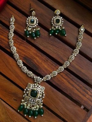 Victorian Finish AD Stones Pendant Necklace