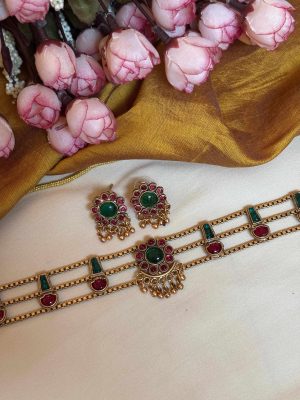 Imitation Kemp Stones Pendant Choker
