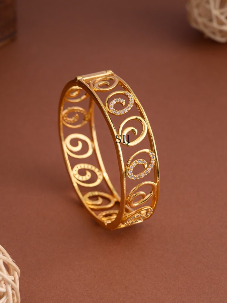 Gold Finish Openable Designer Bangle
