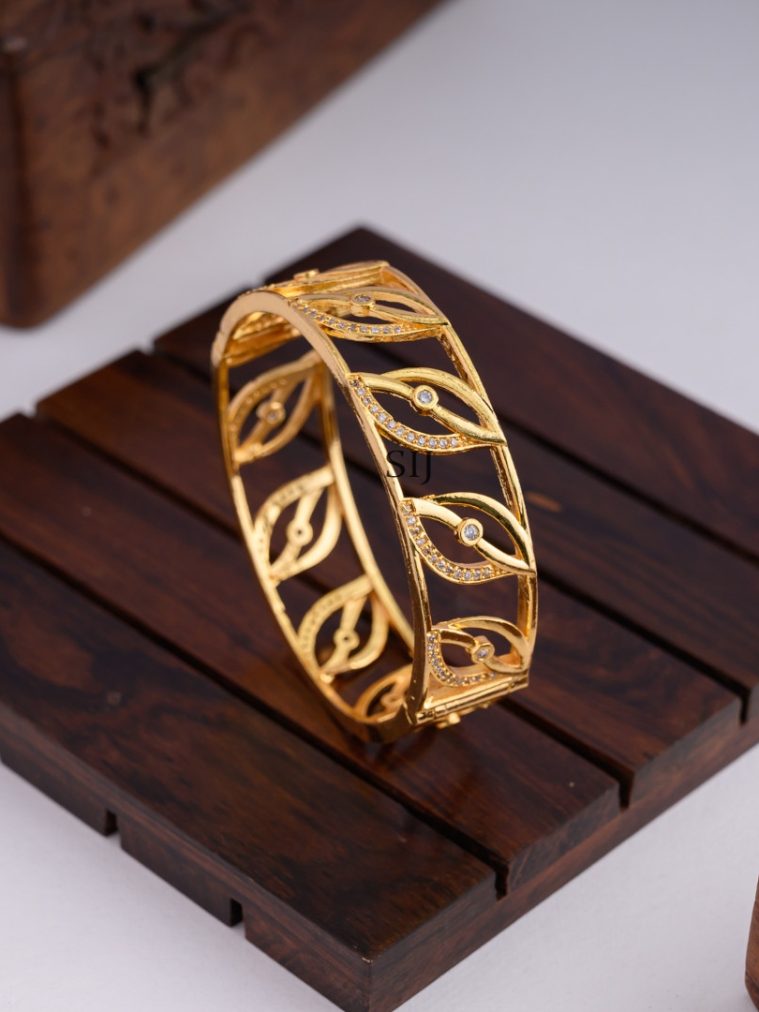 Leaf Gold Finish Openable Designer Bangle