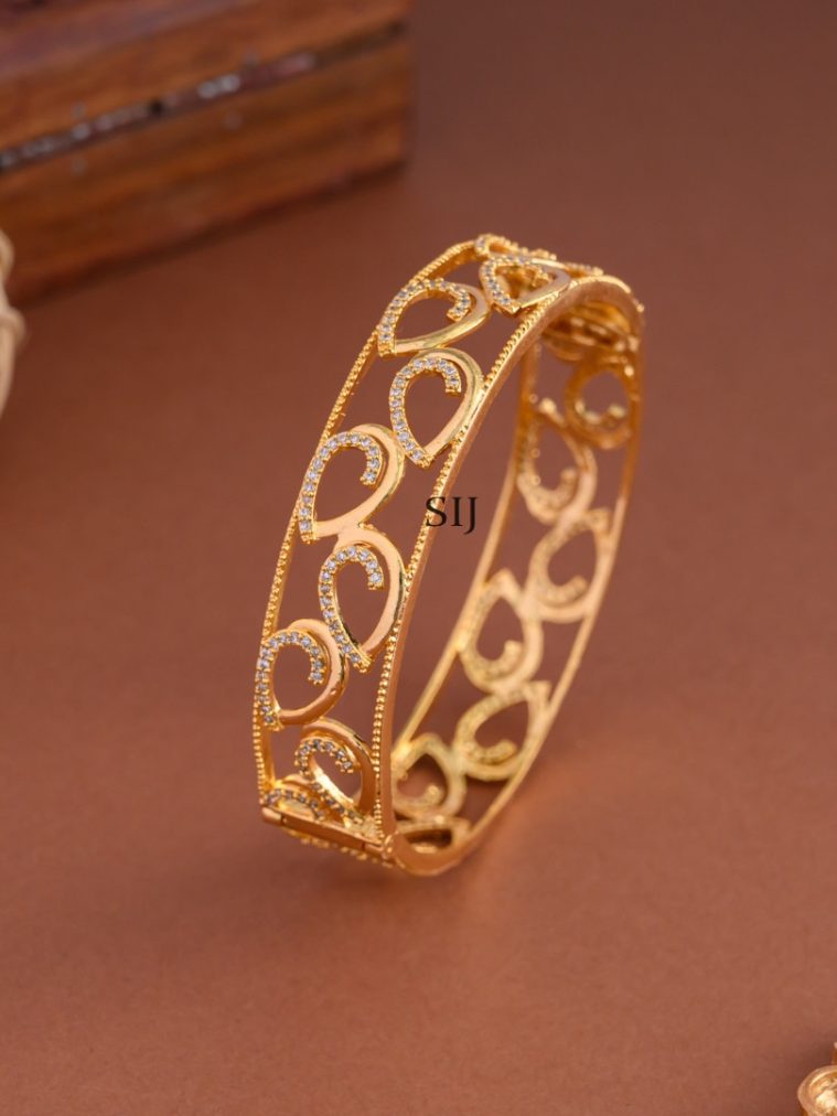Drop Shaped Gold Finish Openable Designer Bangle
