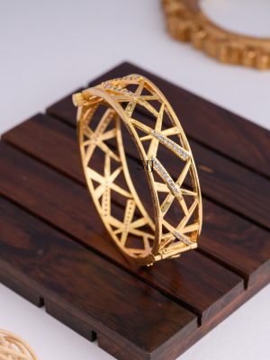 Gold Finish Openable Designer Bangle