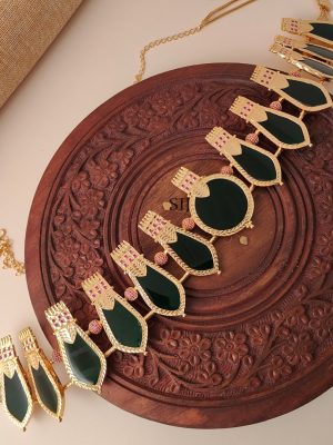 Gold Finish Palakka Nagapadam Hip Chain