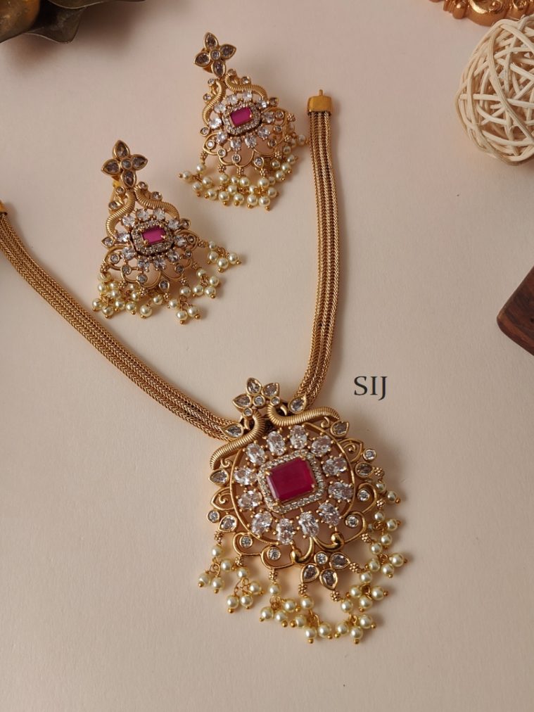 Imitation Diamond Replica Necklace