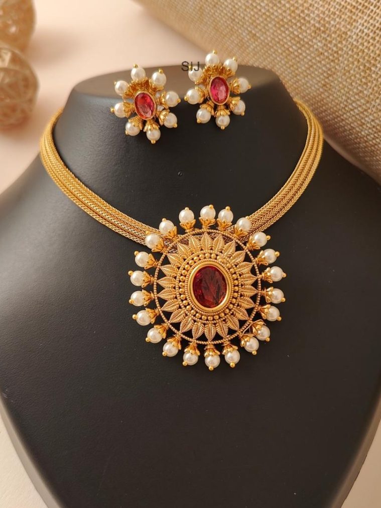 Gold Plated Maroon Red Stone Flower Pendant Attigai Necklace