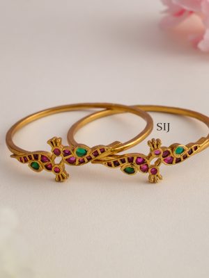 Peacock With Kemp Stone Bangle