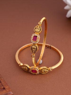 Traditional Ruby Drop Shaped Lakshmi Bangle