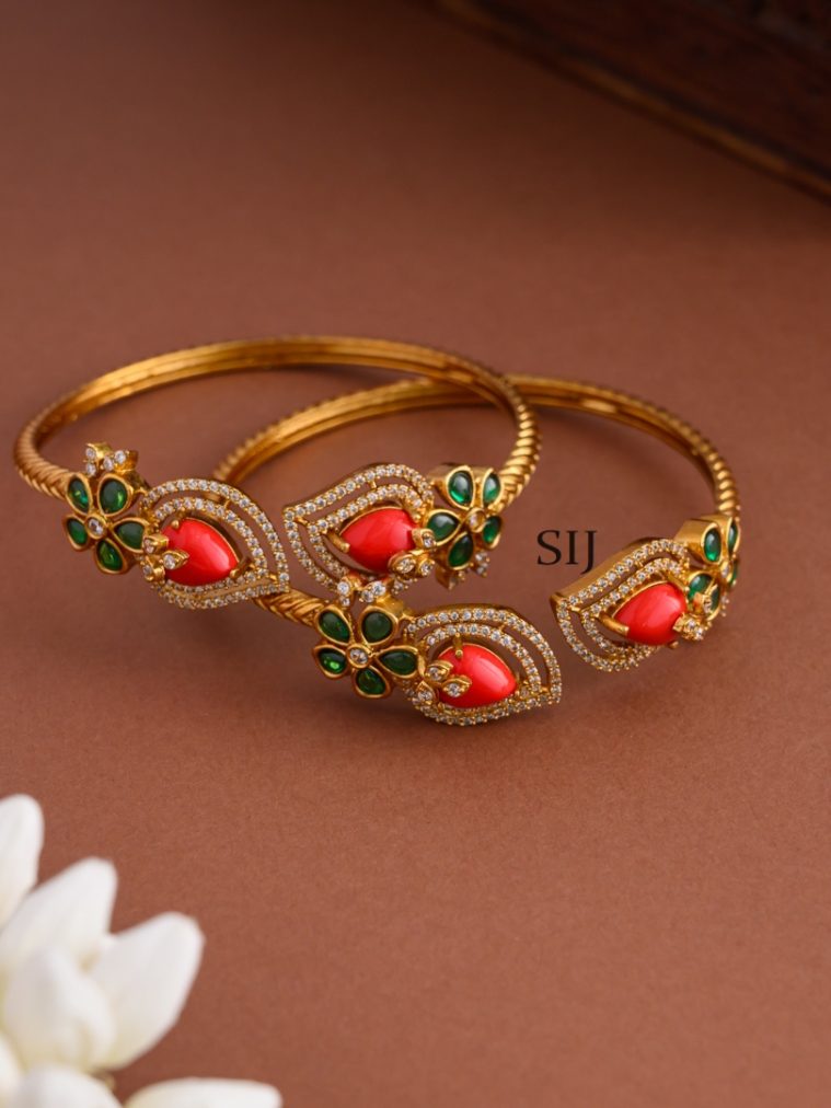 Coral With Kemp Openable Kada Bangle