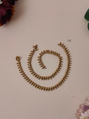 Antique Finish Floral Design Anklets