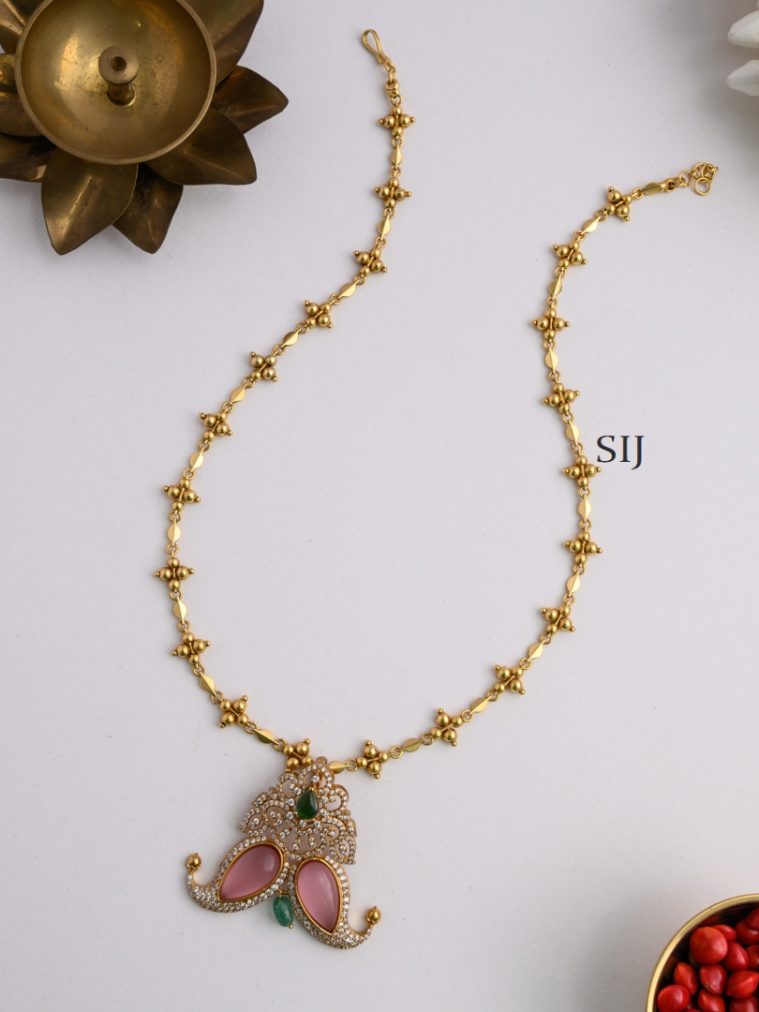 Gold Finish Pastel Pink Tiger Nail Pendant Chain