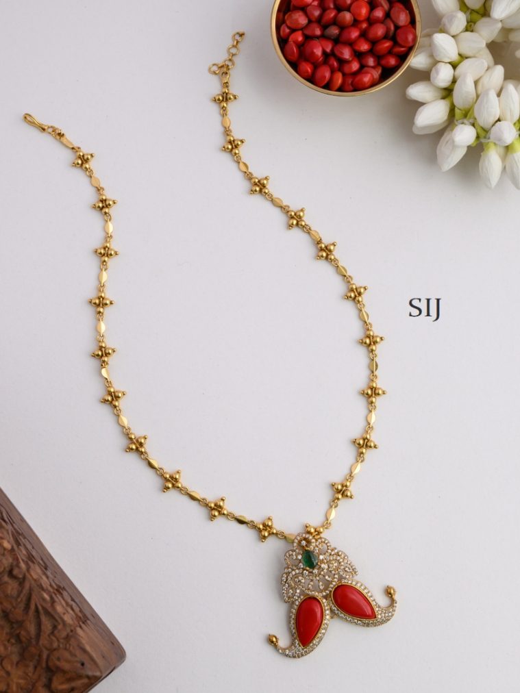 Gold Finish Coral Tiger Nail Pendant Chain