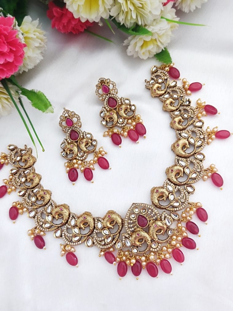 Gold Polish Elephant Faces Necklace Set