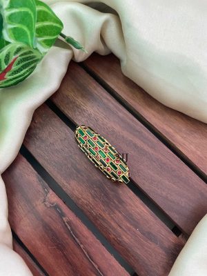 Handmade Rectangle Kundan Saree Pin