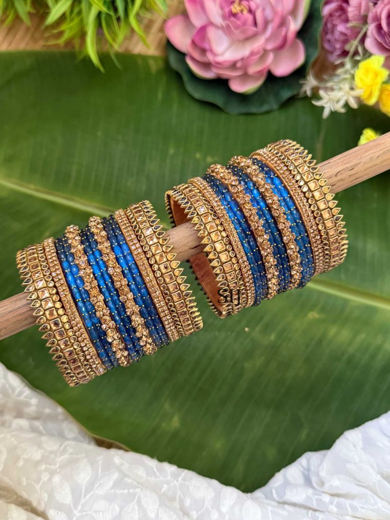 Handmade Blue Silk thread Glass Bangles Set