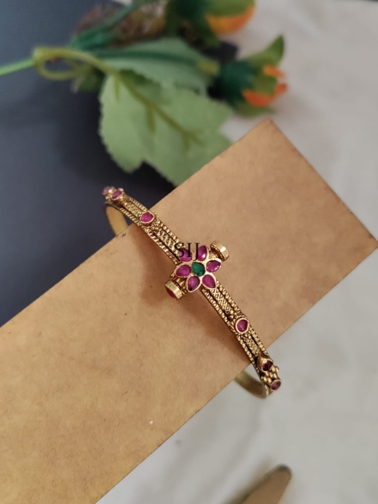 Gold Finish Kemp Stone Kada Bangle