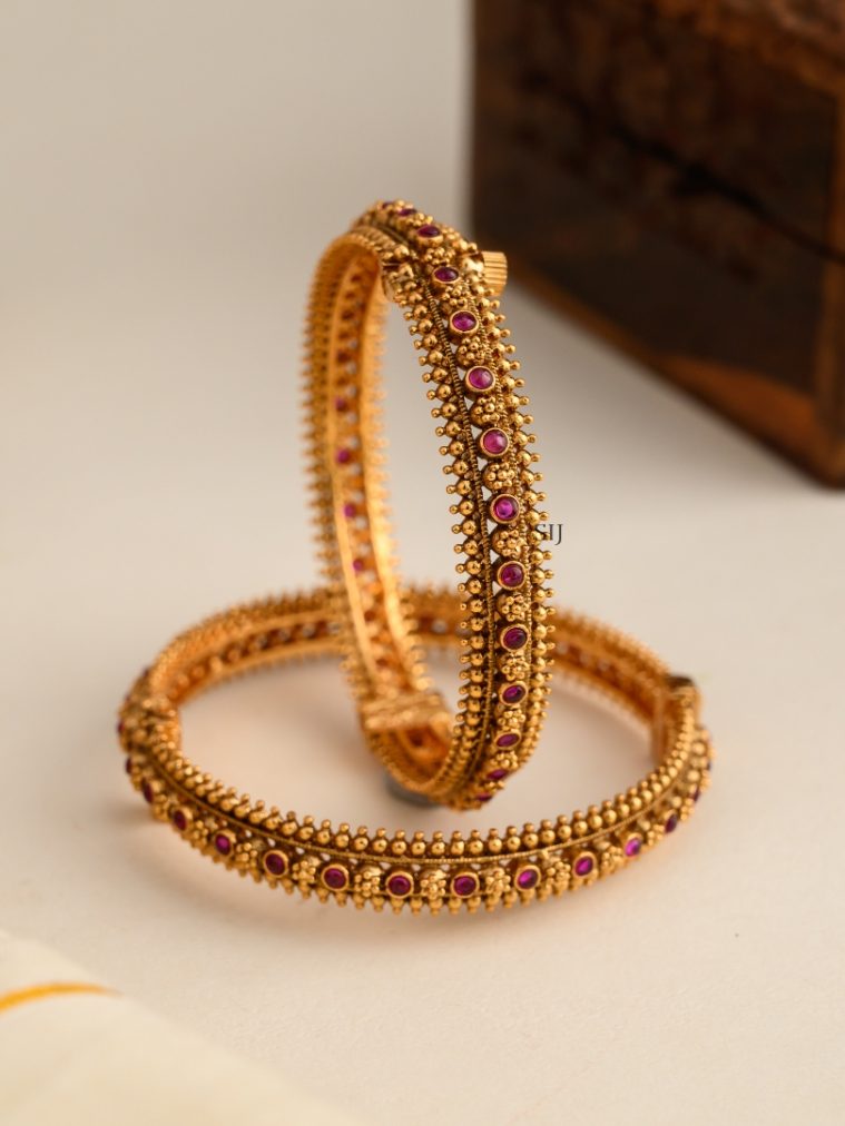 Floral Design Kemp Stone Openable Bangles