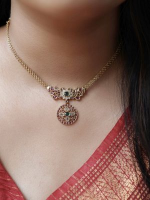 Floral Design Kemp Stones Necklace Set