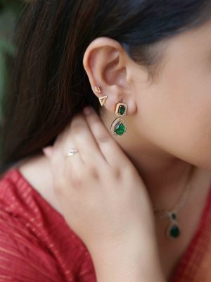 Gold Finish Emerald &Zircon Stones Necklace Set