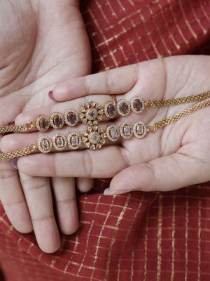 Gold Finish Floral Design Stones Necklace Set