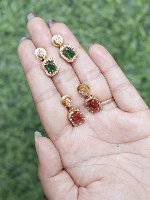 Gold Finish Zircon Stones Necklace Set