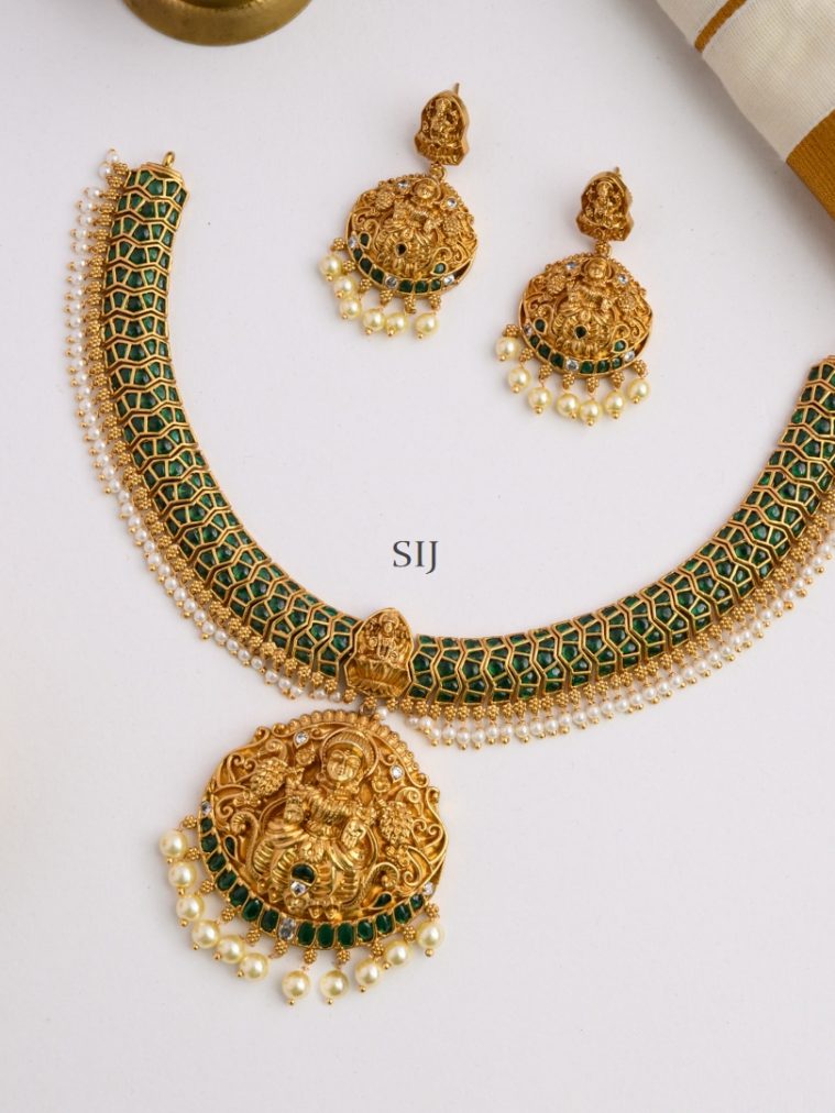 Green Kemp Stone Gold Look Like Lakshmi Necklace