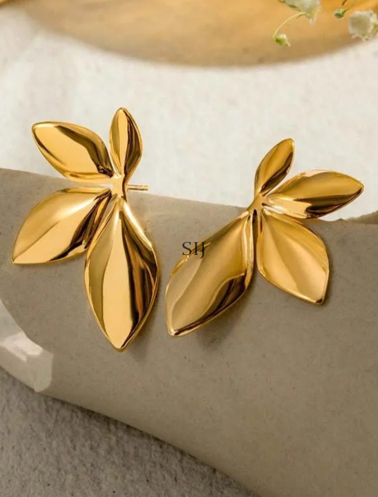 Leaf Design Ear Studs