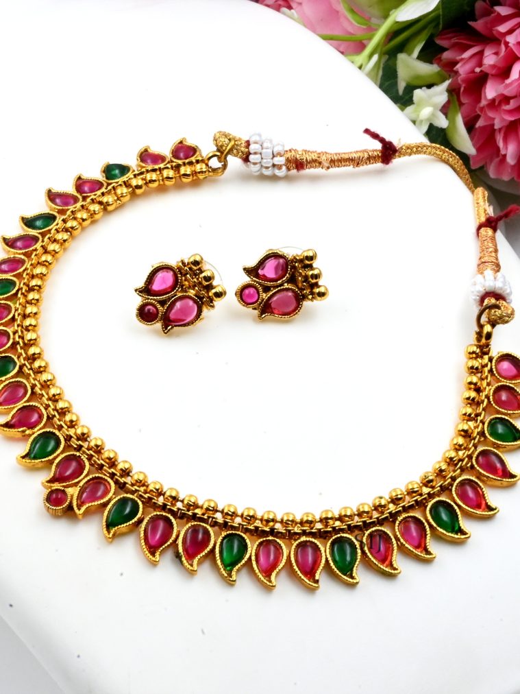 Mango Design Ruby Green Kemp Necklace Set