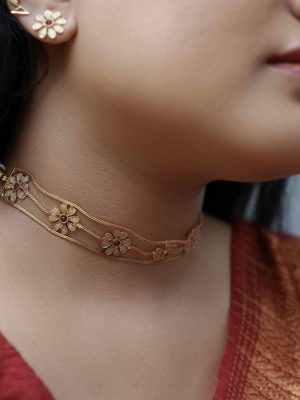 Matte Finish Floral Design Choker Set