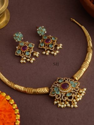 Matte Finish Pastel Green &AD Stones Necklace Set