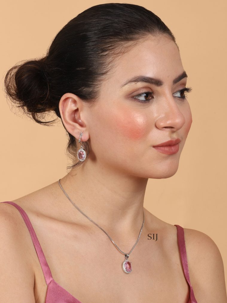 Silver Plated Oval Shape Pink Stone Daily wear Pendant with Chain