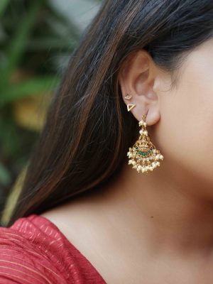 Temple Lakshmi Motif Kemp Stones Pearl Dropped Earrings