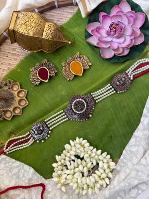 Temple Precious Black Polish Lakshmi Motif Kemp Pearl Hipbelt