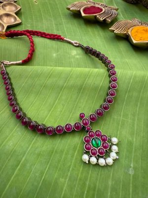 Traditional Precious Black Polish Kemp Attigai Necklace