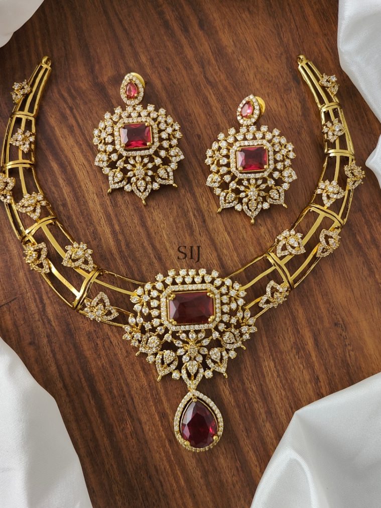 Victorian Finish Red Stones Necklace