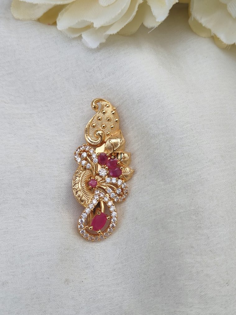White &Red Stones Studded Saree Pin