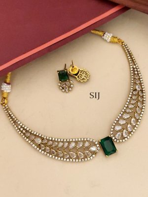 Gold Finish Green Stone Choker Set
