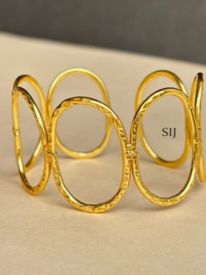 Gold Finish Oval Design Bracelet