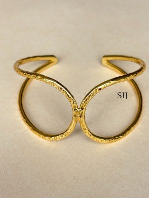 Gold Finish Curve Bracelet