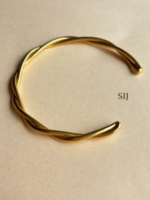 Gold Finish Curve Bracelet