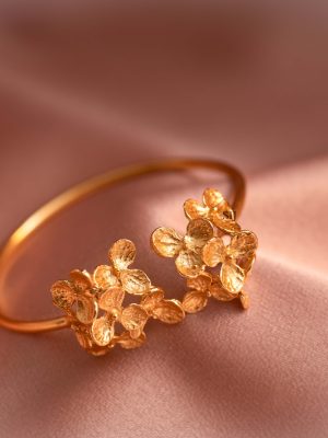Gold Finish Flowers Design Anti Tarnish Bangle Bracelet