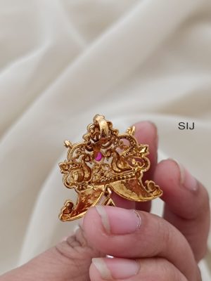 Gold Finish Tiger Nail Pendant