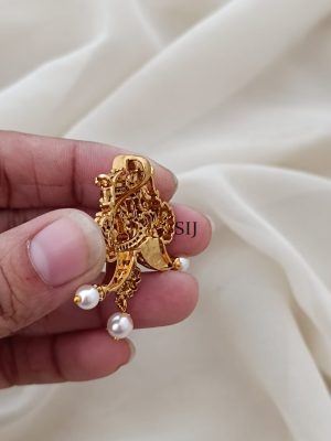 Gold Finish Radhe Krishna Tiger Nail Pendant