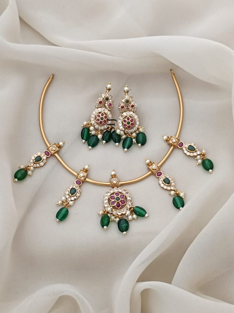 Imitation White Stones Green Beaded Hasli Necklace