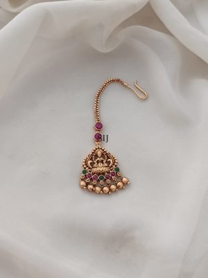 Matt Finish Lakshmi Kemp Stones Maang Tikka