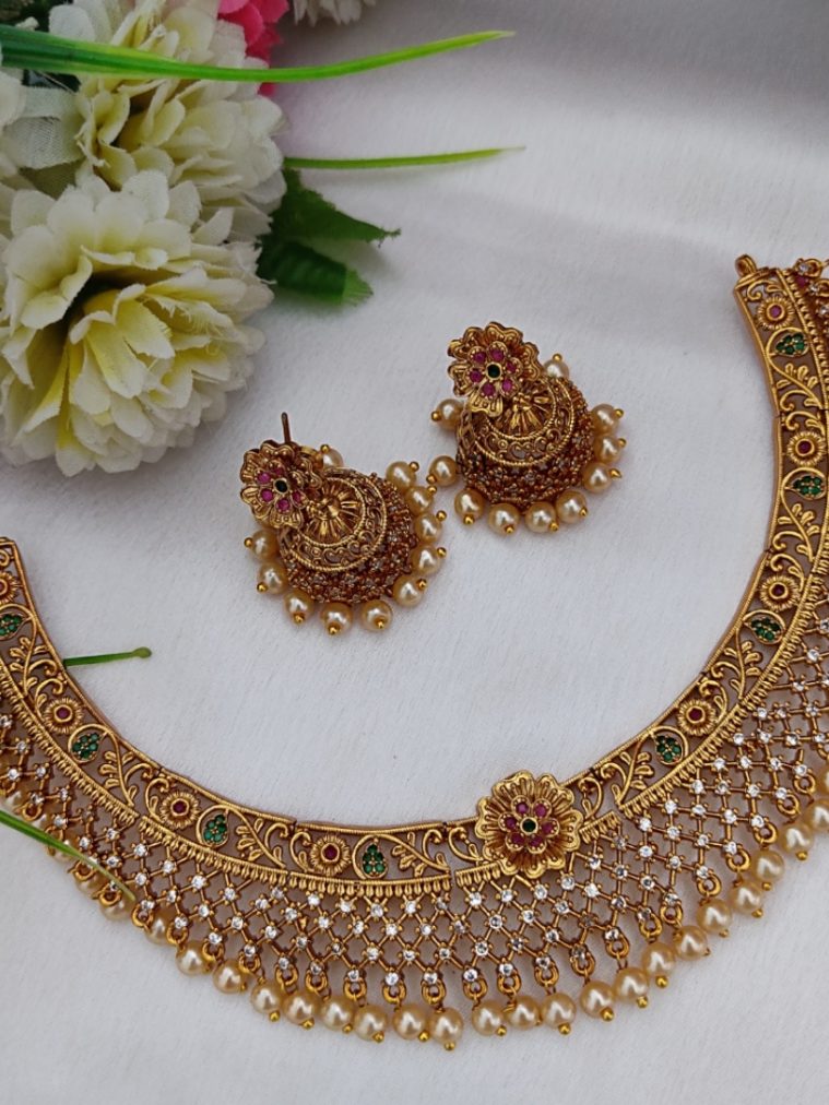 Matte Finish Flower and Strings Design Hasli Necklace with White Stones