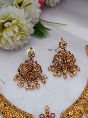Traditional Lakshmi Devi Pendant Hasli Necklace with Pearl Hanging