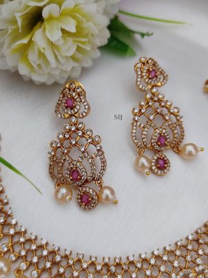 Gold Finish White Stones Flower Design Necklace with Pearl Hanging